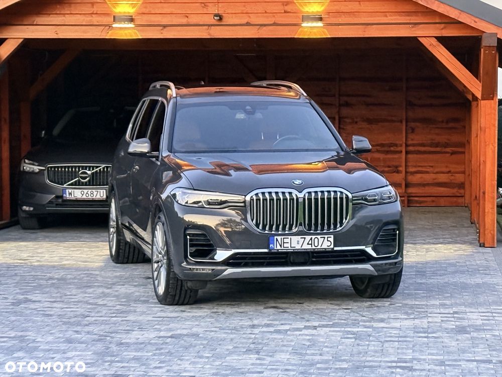 BMW X7 xDrive40i mHEV - 11