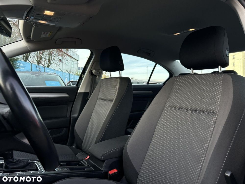 Volkswagen Passat 1.5 TSI EVO Essence DSG - 12