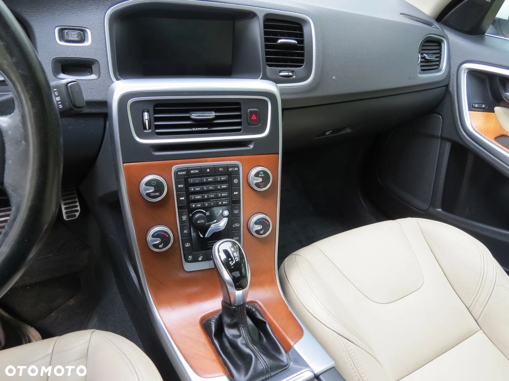 VOLVO S60 II LIFT LONG INSCRIPTION CHRISTAL WHITE PEARL 707-46 2.0 T5 B4204T11 NA CZĘŚCI - 22