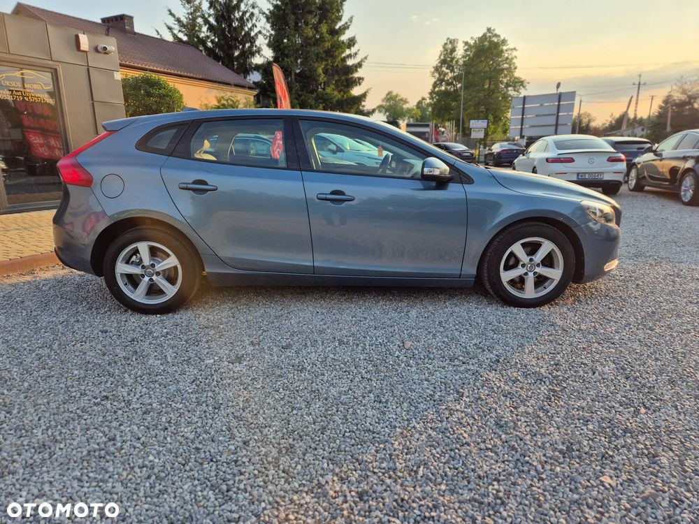 Volvo V40 - 22