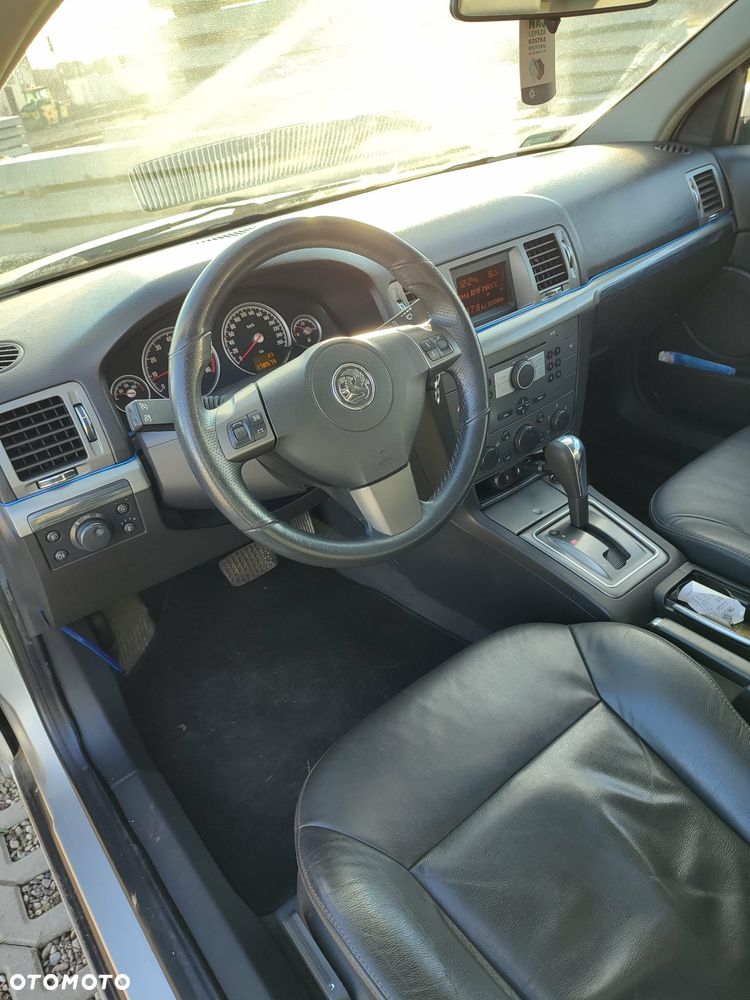 Vauxhall Vectra - 5