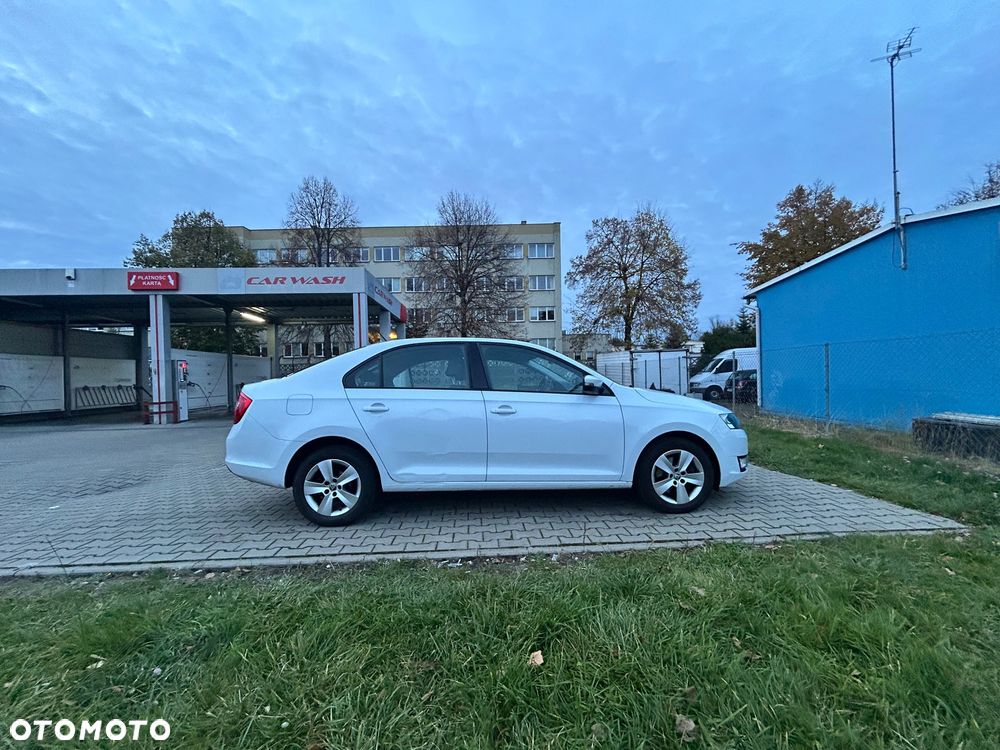 Skoda RAPID 1.2 TSI Ambition - 5