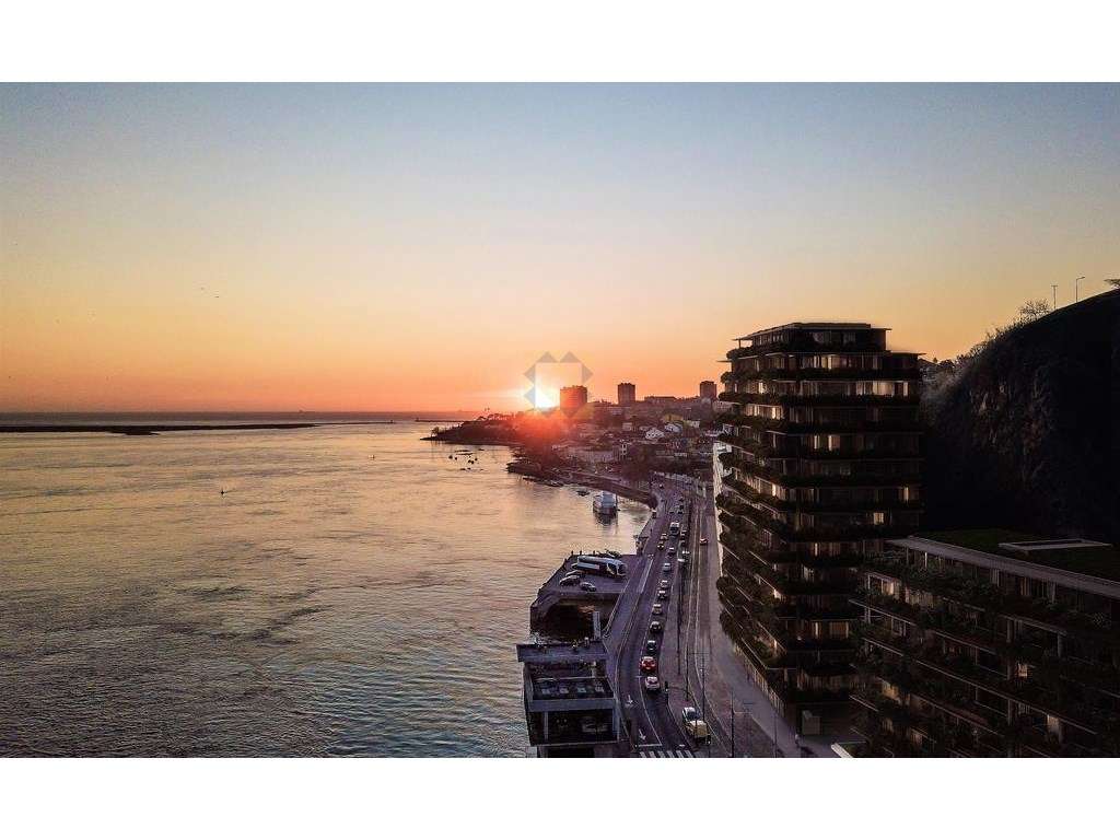 T4 transformado em T3 no Rio Douro - Grande imagem: 4/23