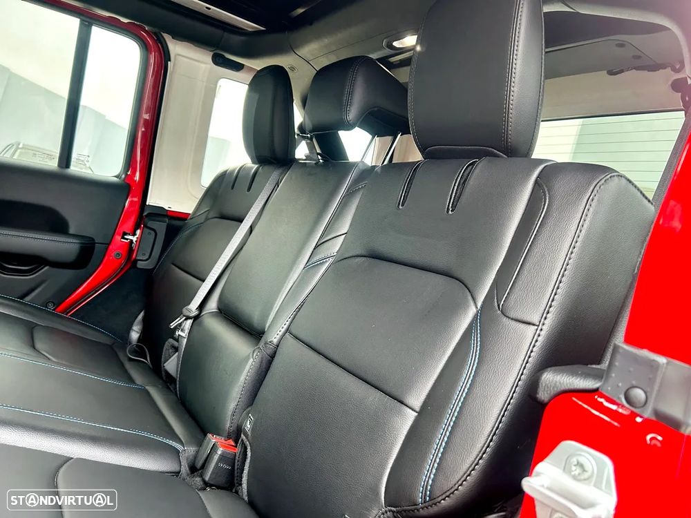 Jeep Wrangler Unlimited 2.0 TG 4xe Rubicon - 24