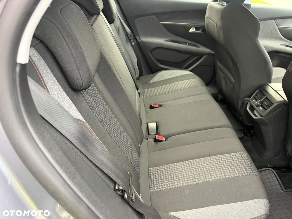 Peugeot 3008 - 10