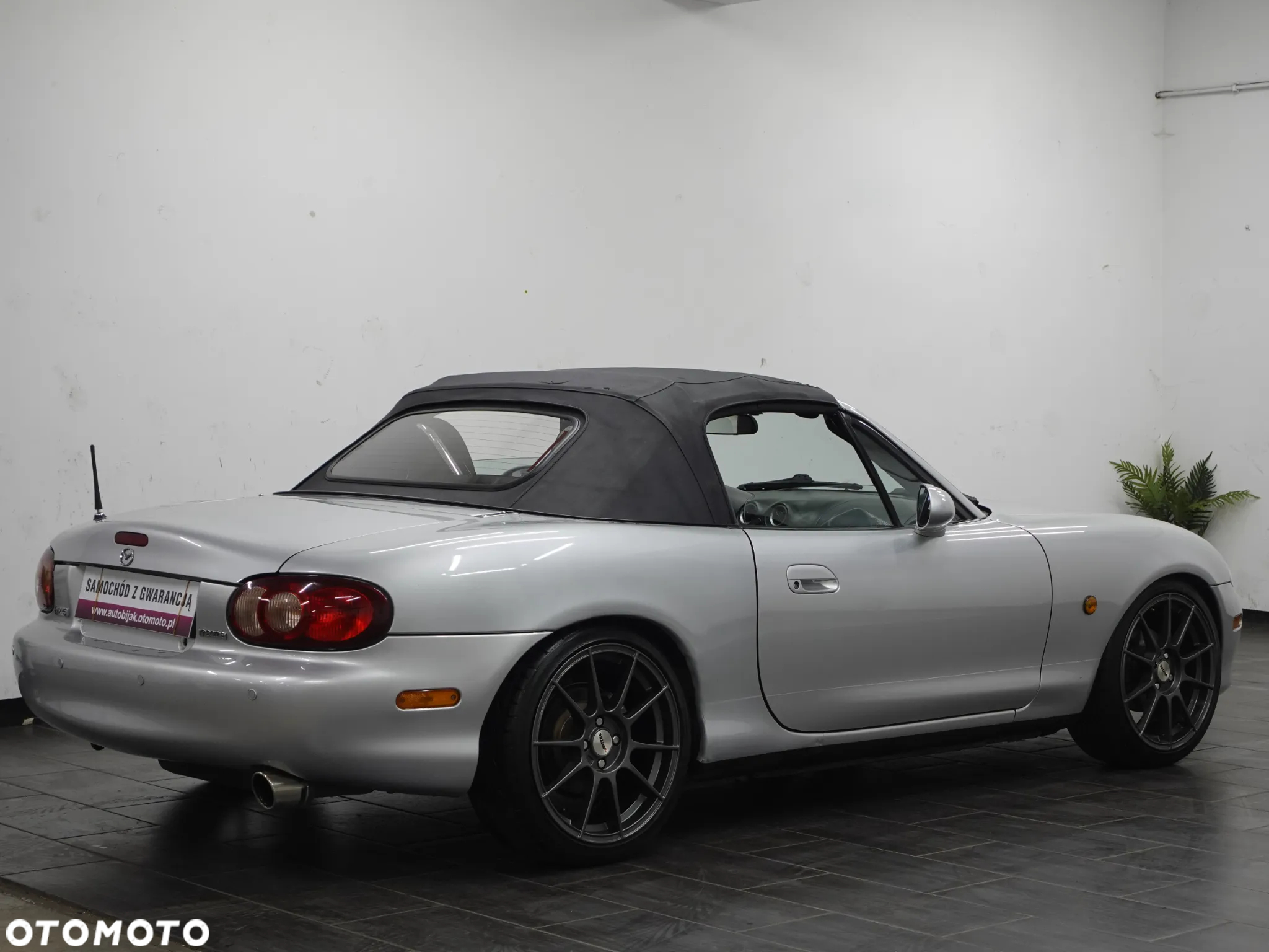 Mazda MX-5 1.6i 16V - 11