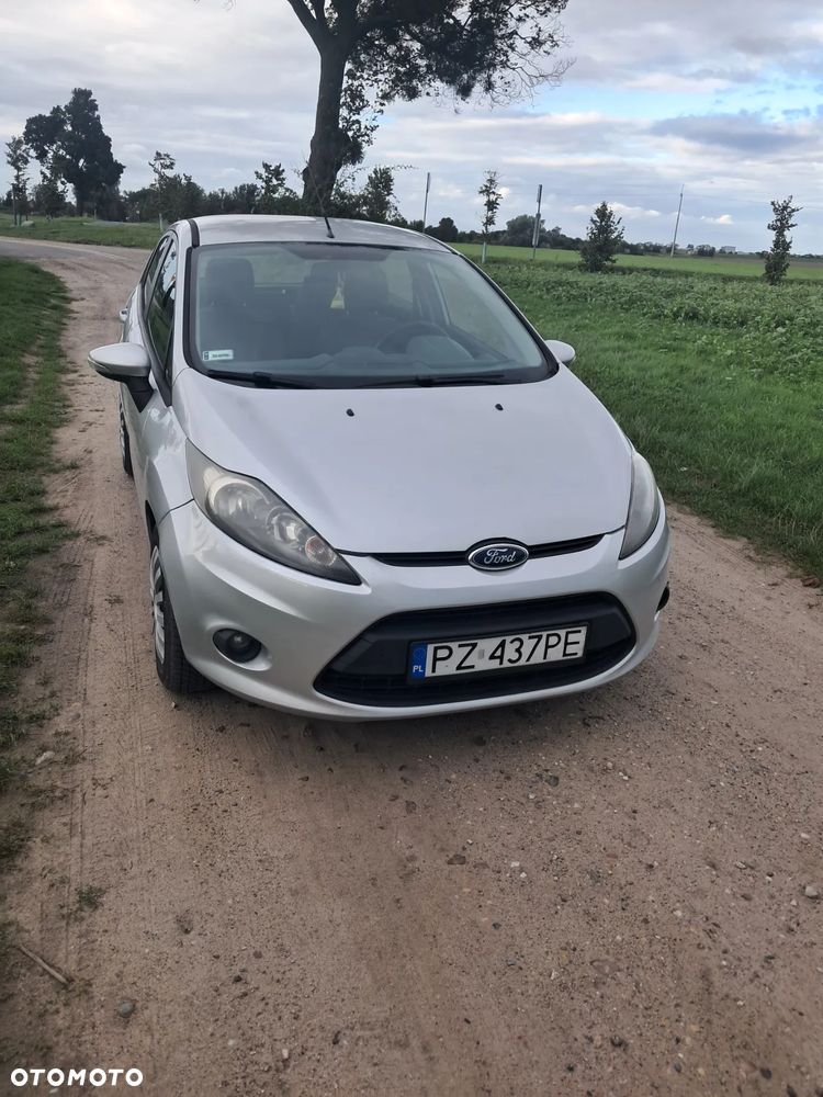 Ford Fiesta 1.4 TDCi Ambiente - 4