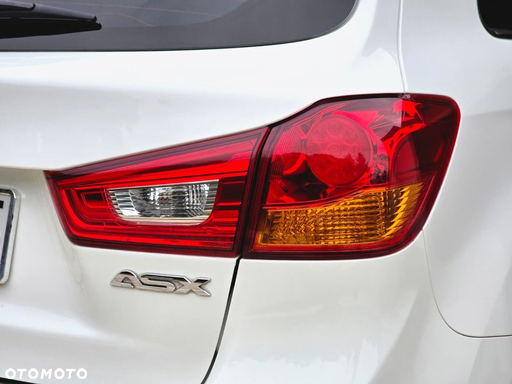 Mitsubishi ASX 1.6 Inform EU6 - 11