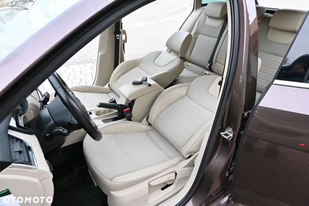 Skoda Octavia 1.8 TSI DSG L&K - 24