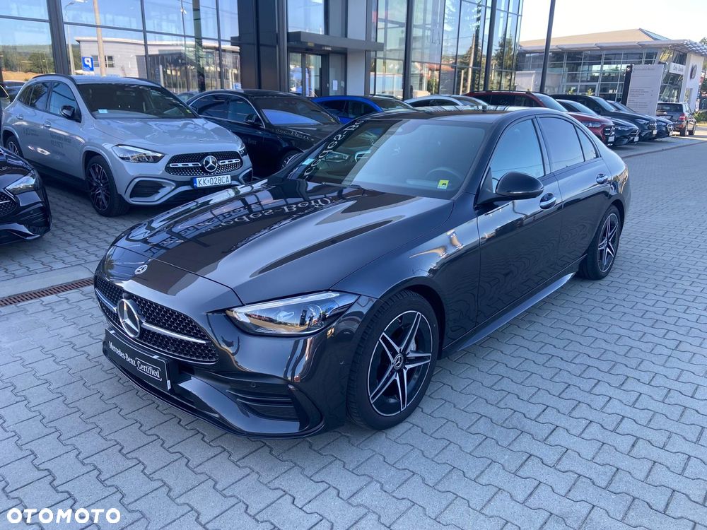 Mercedes-Benz Klasa C 220 d 4Matic 9G-TRONIC AMG Line - 2