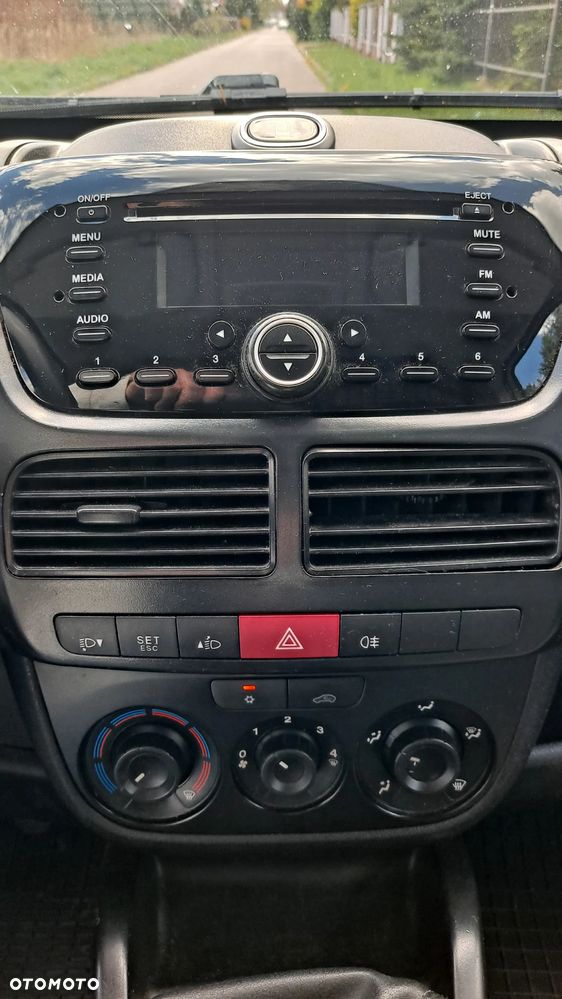 Opel COMBO - 25