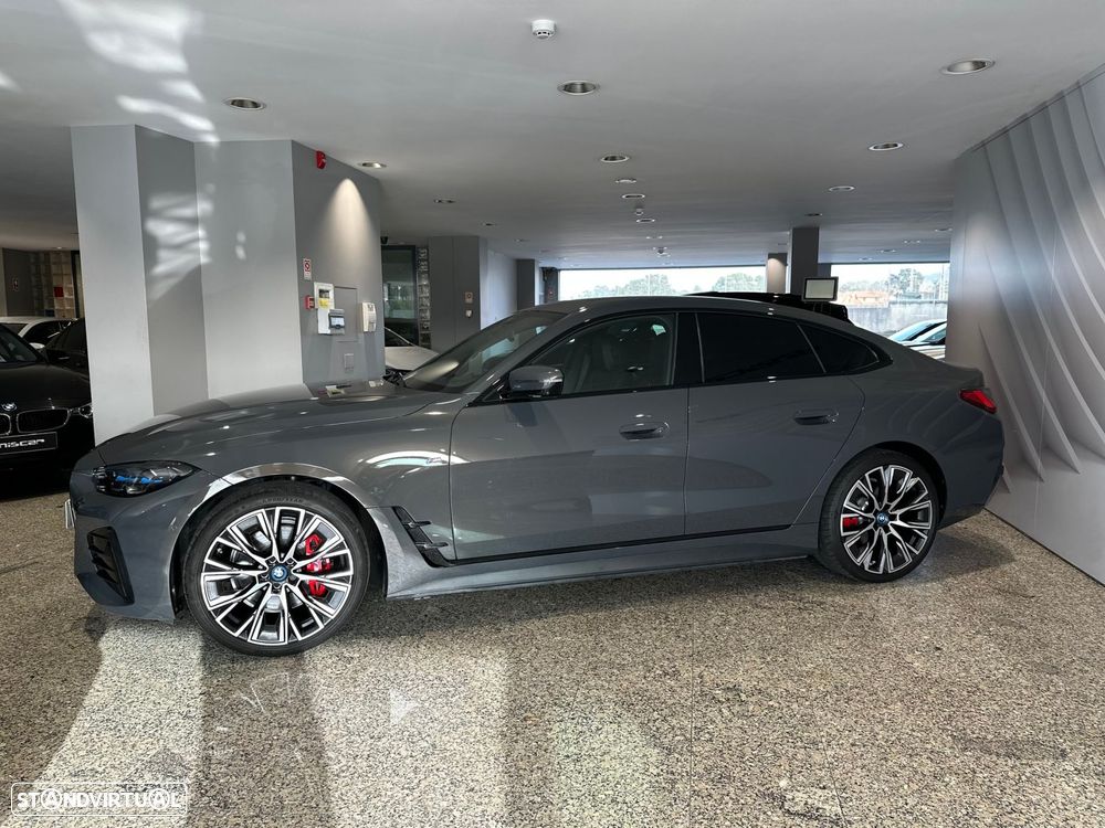 BMW i4 eDrive40 Pack Desportivo M - 8