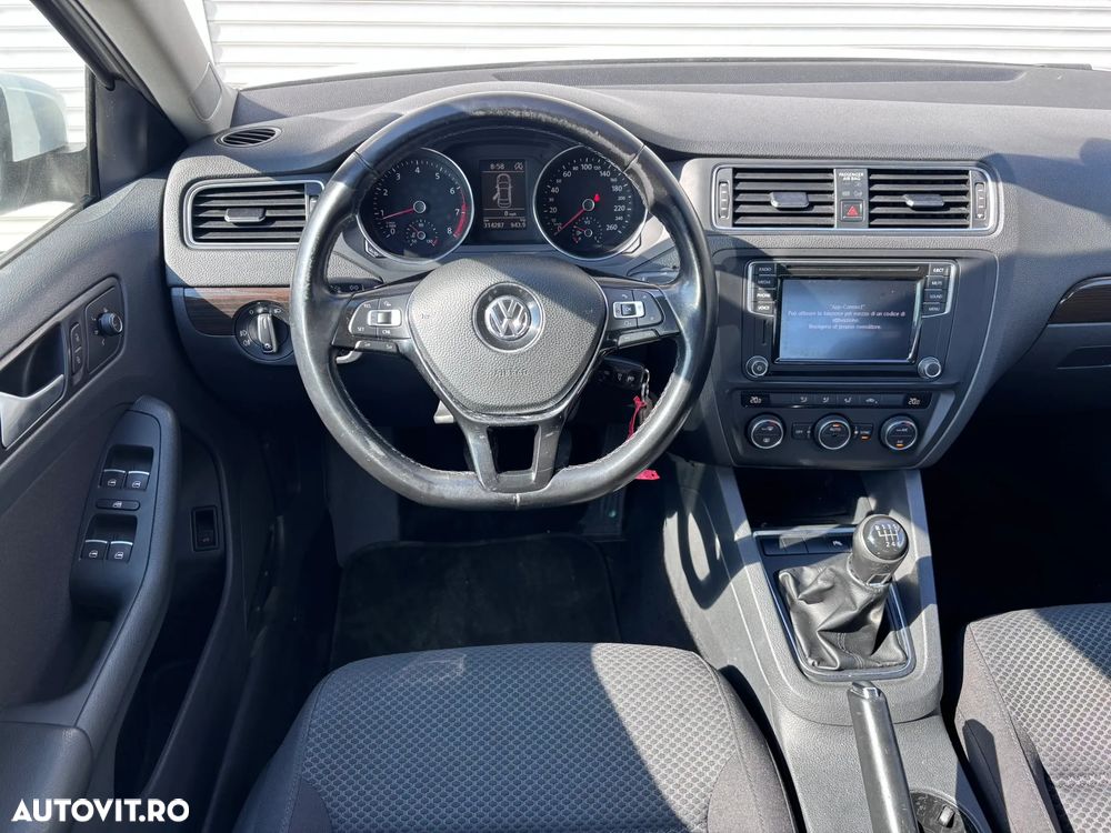 Volkswagen Jetta 1.4 TSI Comfortline - 27