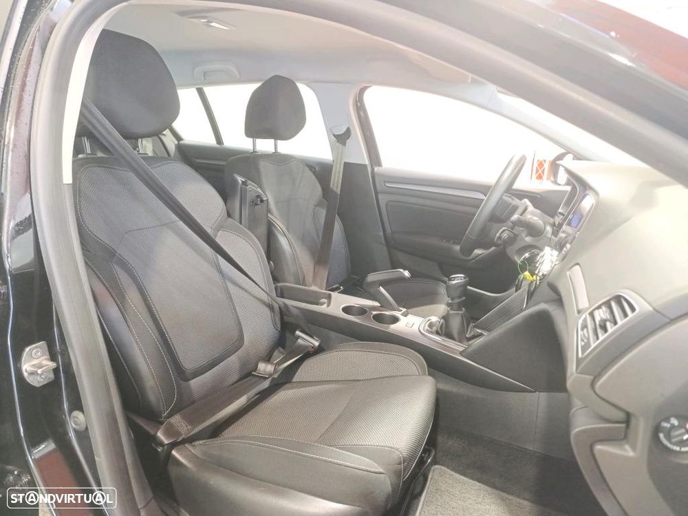 Renault Mégane Sport Tourer 1.5 Blue dCi Equilibre - 6
