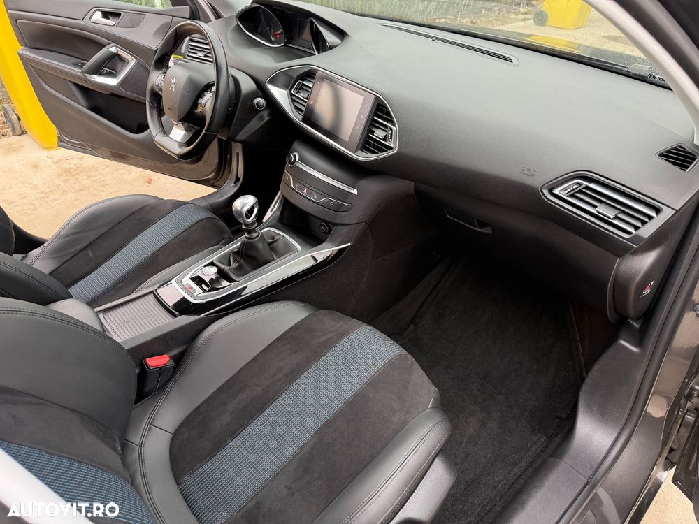 Peugeot 308 PureTech 130 GPF Stop & Start Tech Edition - 7