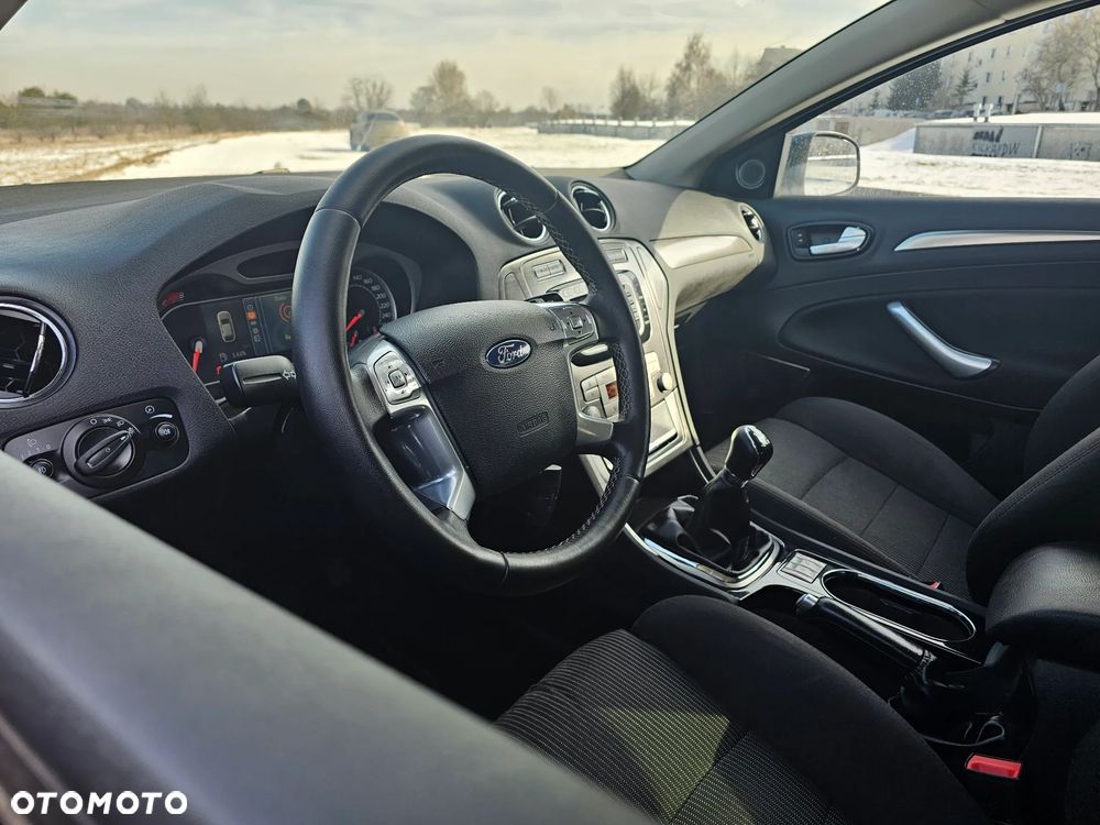 Ford Mondeo 2.0 Titanium - 21