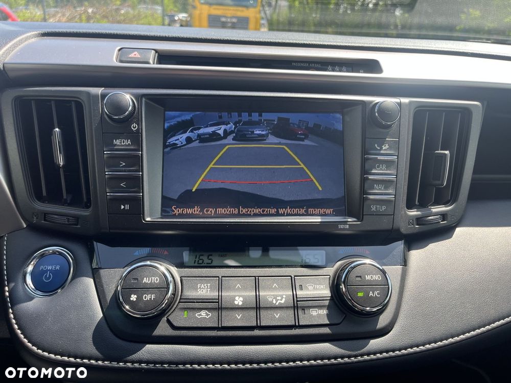 Toyota RAV4 Hybrid Premium 4x4 - 9