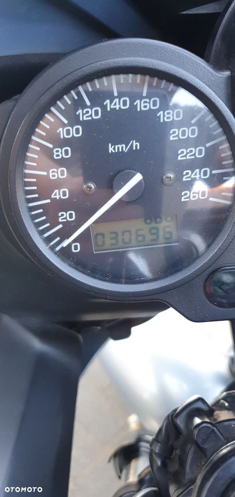 Yamaha FZS - 8