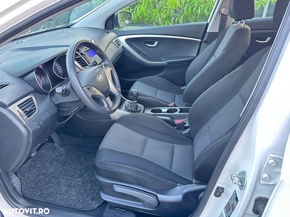 Hyundai i30 1.6 CRDI Comfort - 6