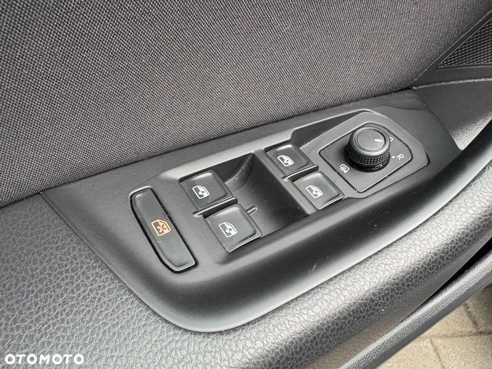 Volkswagen Passat - 20