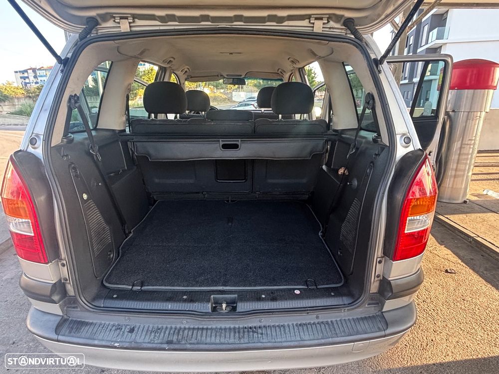 Opel Zafira 2.0 DTi - 30
