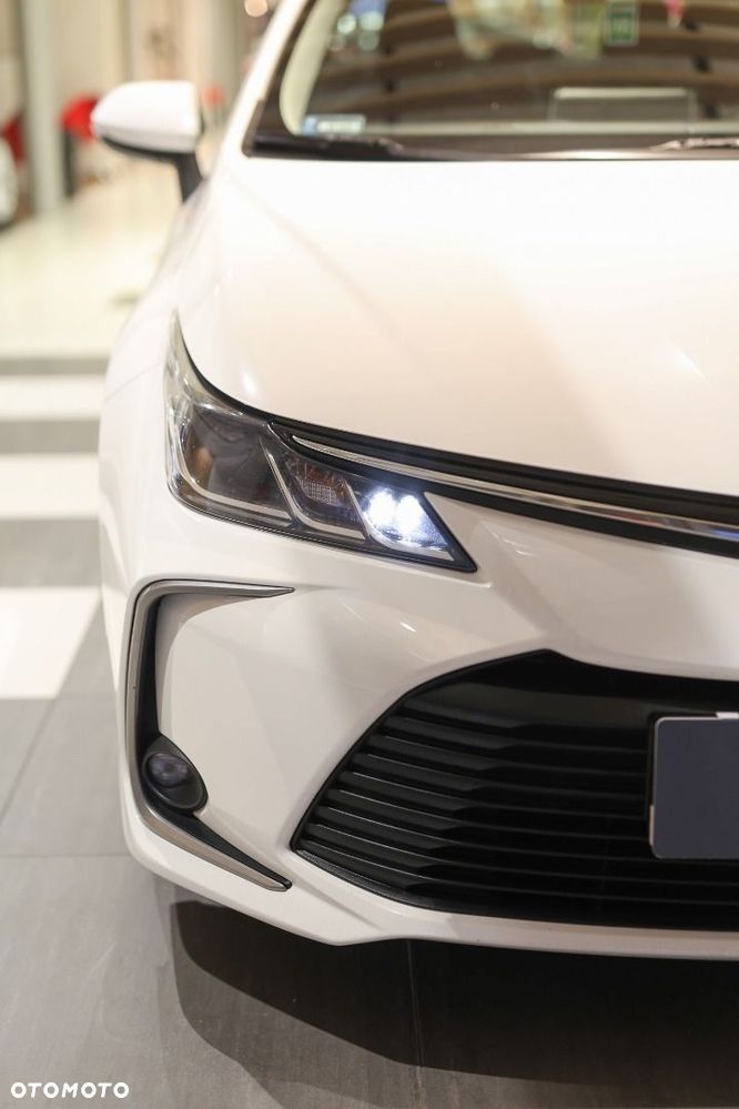 Toyota Corolla - 10