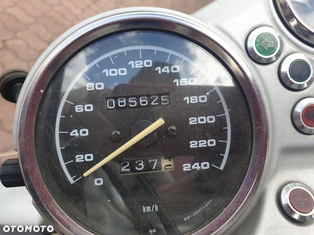 BMW R - 9