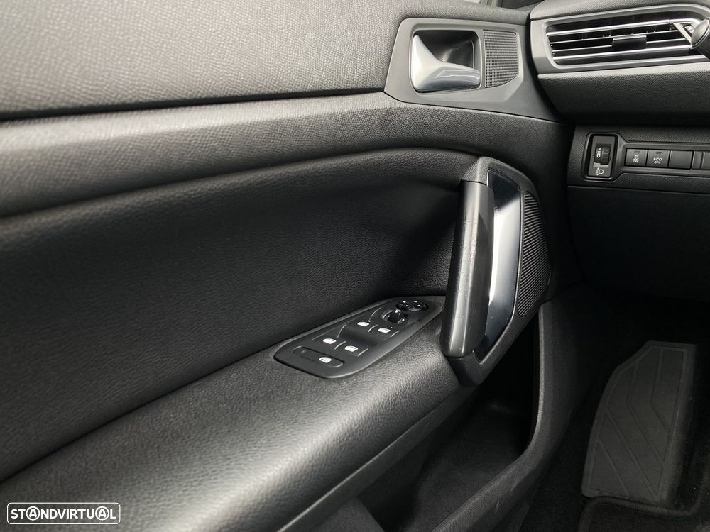Peugeot 308 SW 1.6 BlueHDi Allure J17 - 25