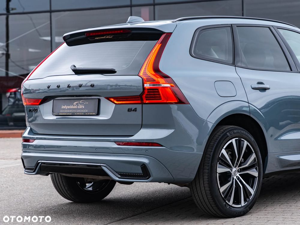 Volvo XC 60 B4 D Plus Dark - 13