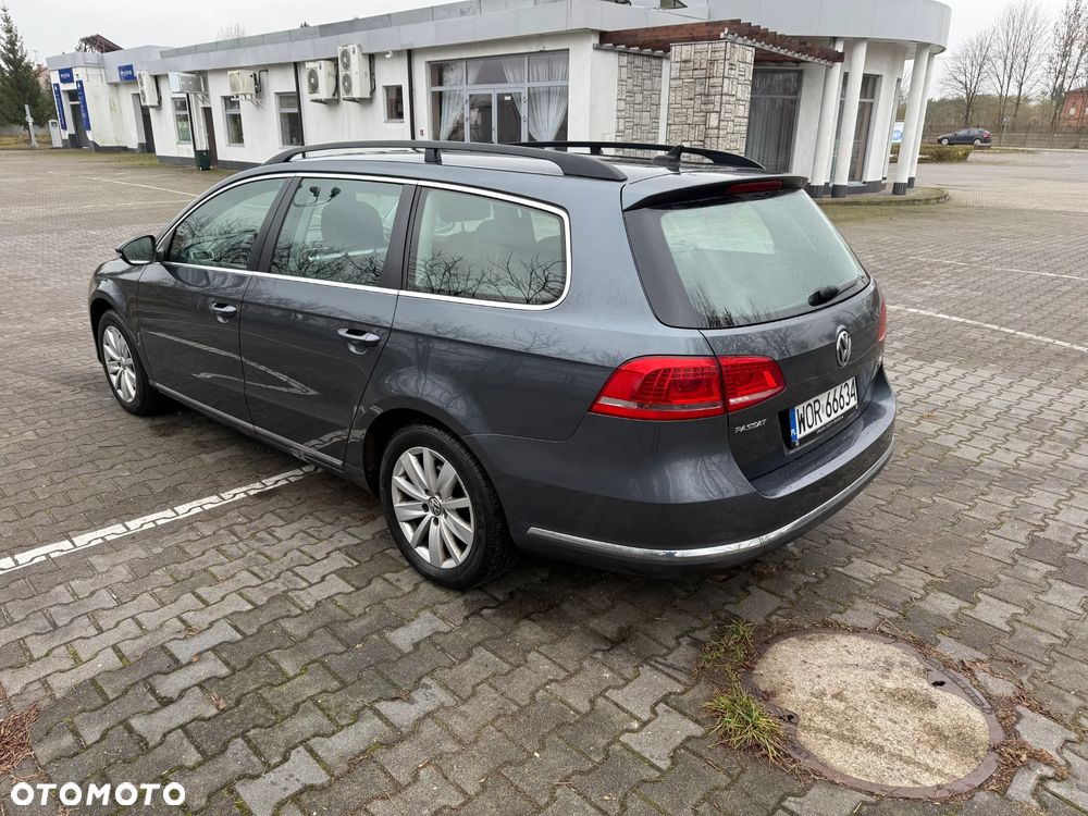 Volkswagen Passat 2.0 TDI Comfortline DSG - 4