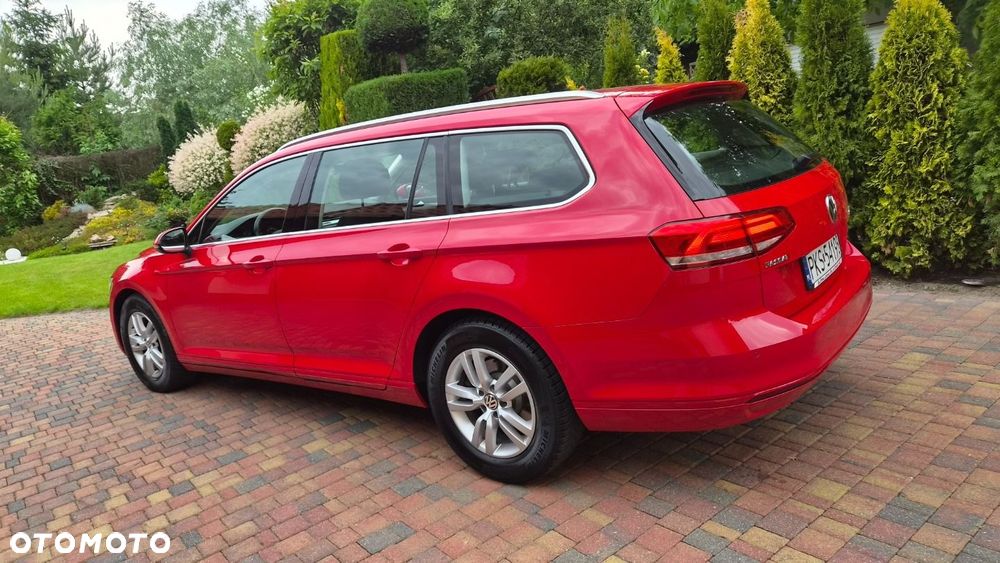 Volkswagen Passat - 7