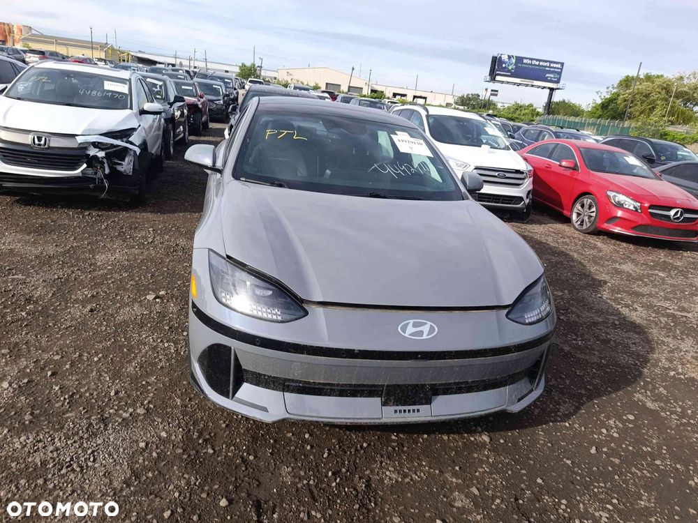 Hyundai IONIQ 6 77,4 kWh Dynamiq - 32