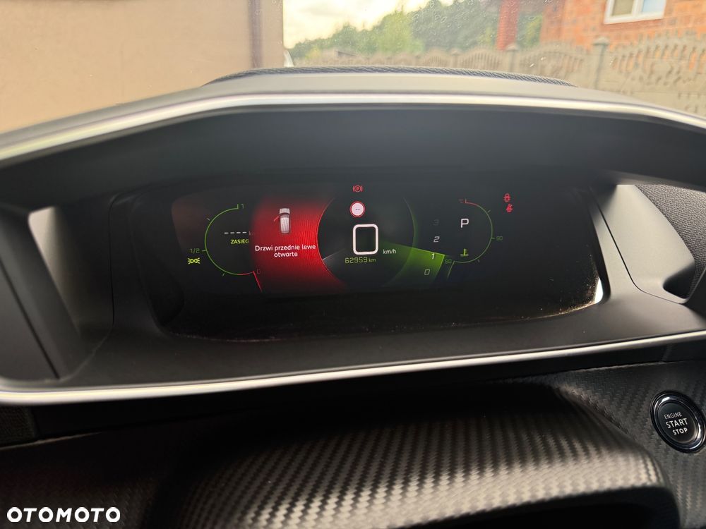 Peugeot 208 PureTech 100 EAT8 GT Pack - 23