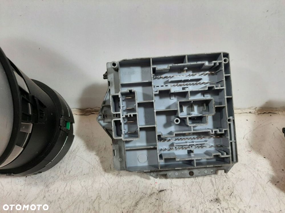 ALFA ROMEO 147 1.9JTD 03R STEROWNIK SILNIKA ZESTAW 0281010332 55185365 - 9