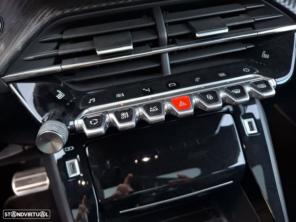 Peugeot 208 1.2 PureTech GT EAT8 - 23