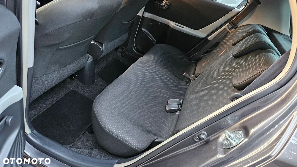 Toyota Yaris 1.33 VVT-i Executive - 16