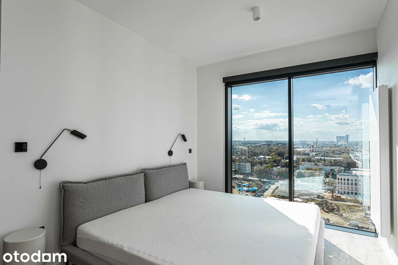 Towarowa Towers | 18 piętro | Garderoba | Master bedroom