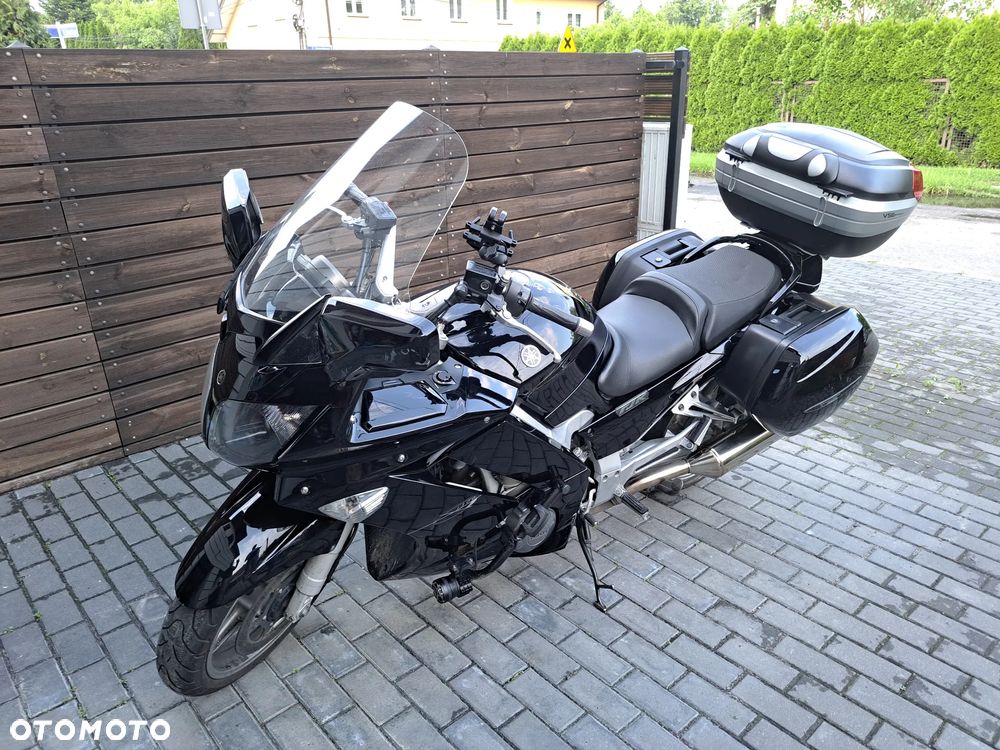 Yamaha FJR - 2