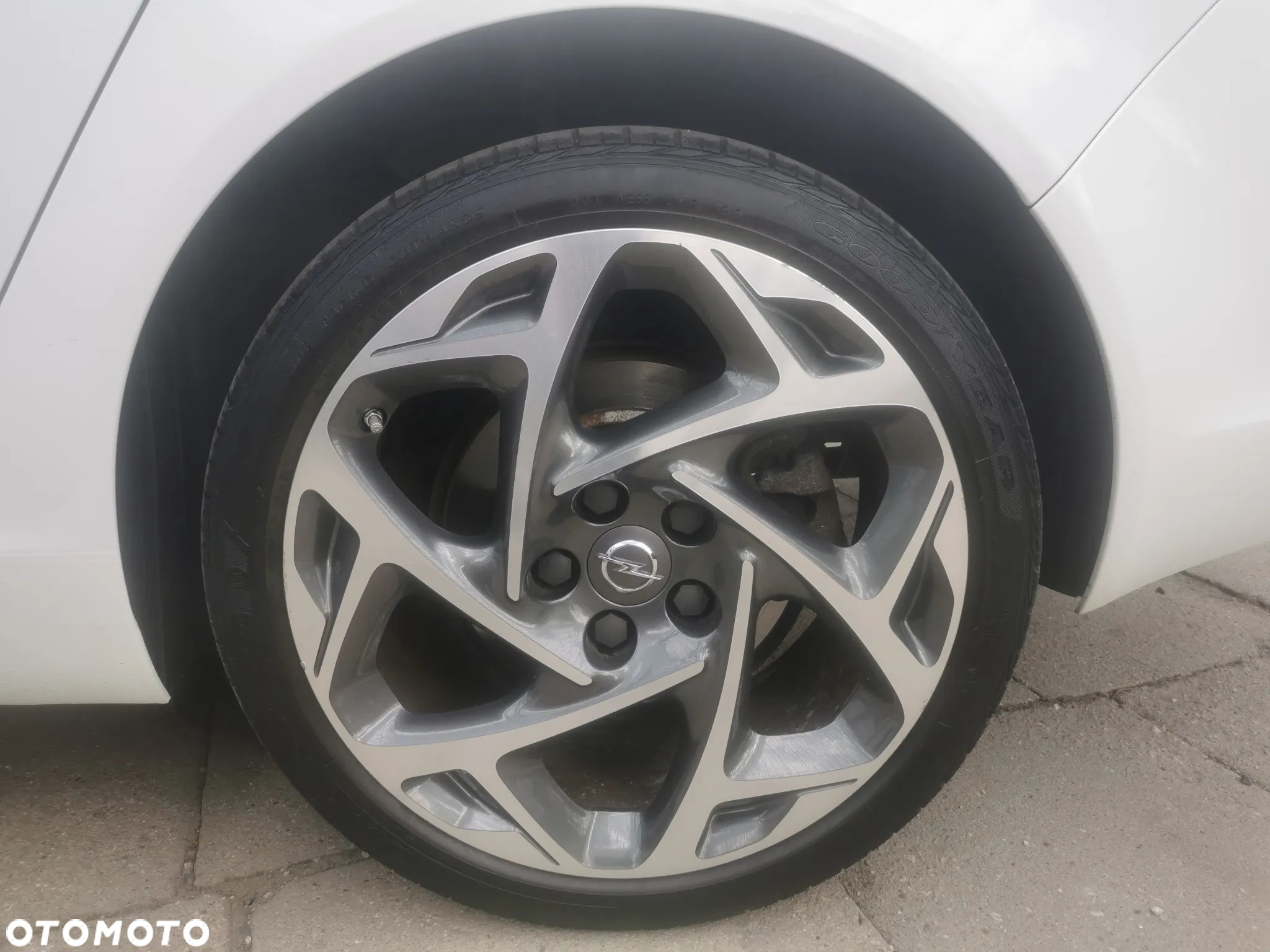 Opel Insignia 2.0 T Sport 4x4 - 27