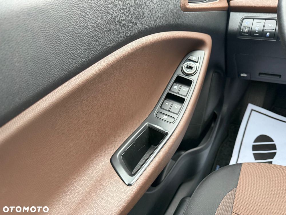 Hyundai i20 1.1 CRDi Intro Edition - 8