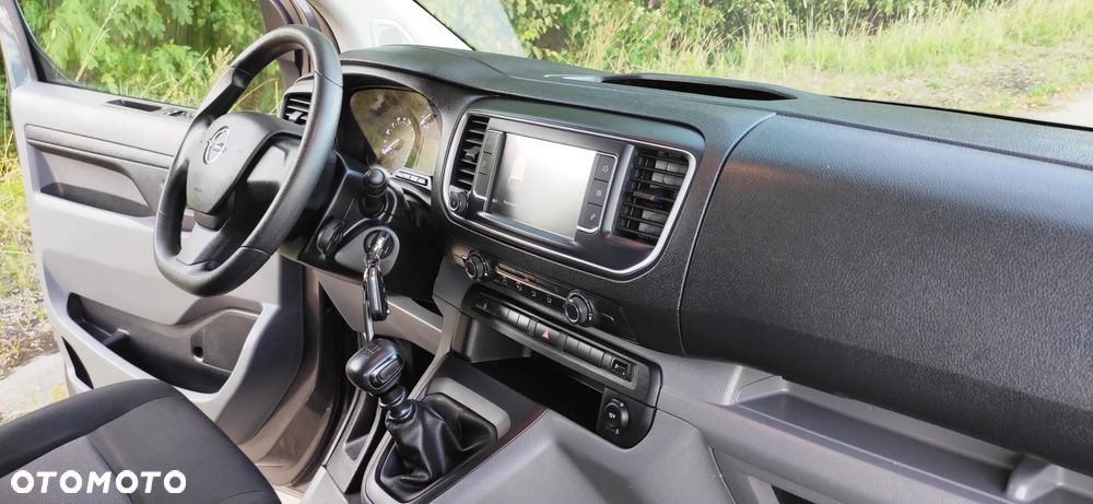 Opel Vivaro - 25