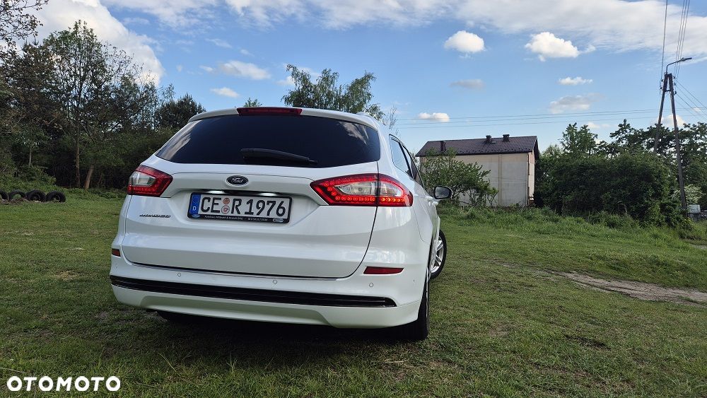 Ford Mondeo 2.0 TDCi Titanium PowerShift - 11