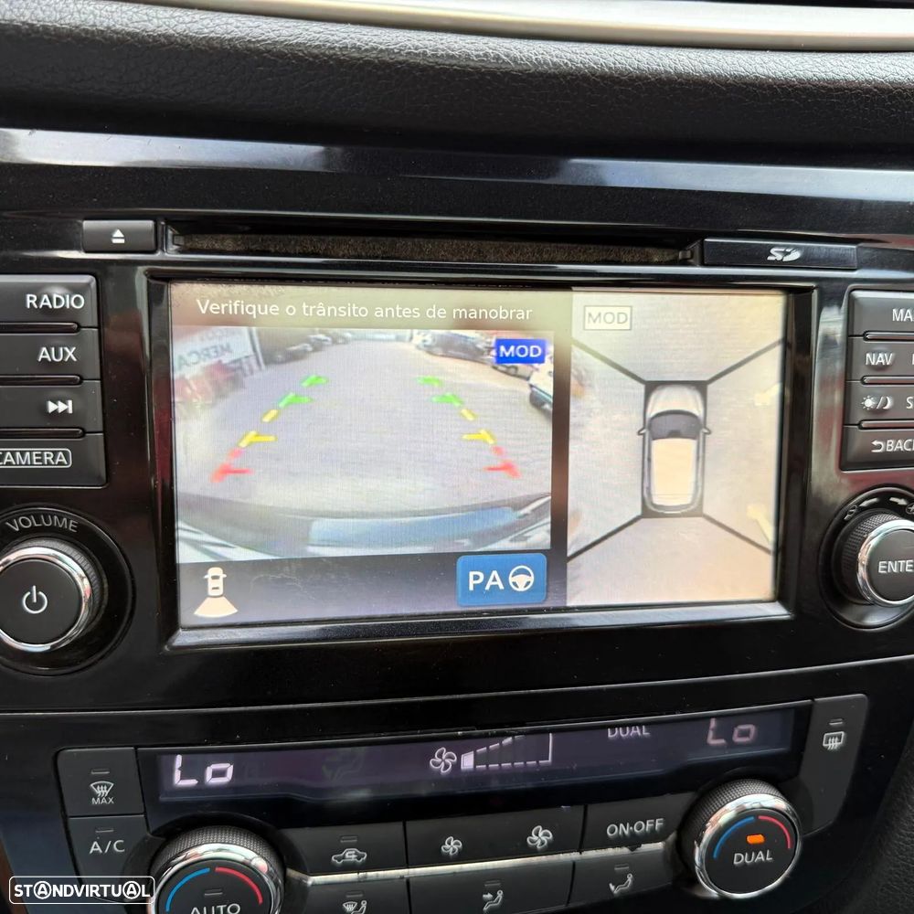 Nissan Qashqai 1.6 dCi N-Connecta 18 RS+PS - 8