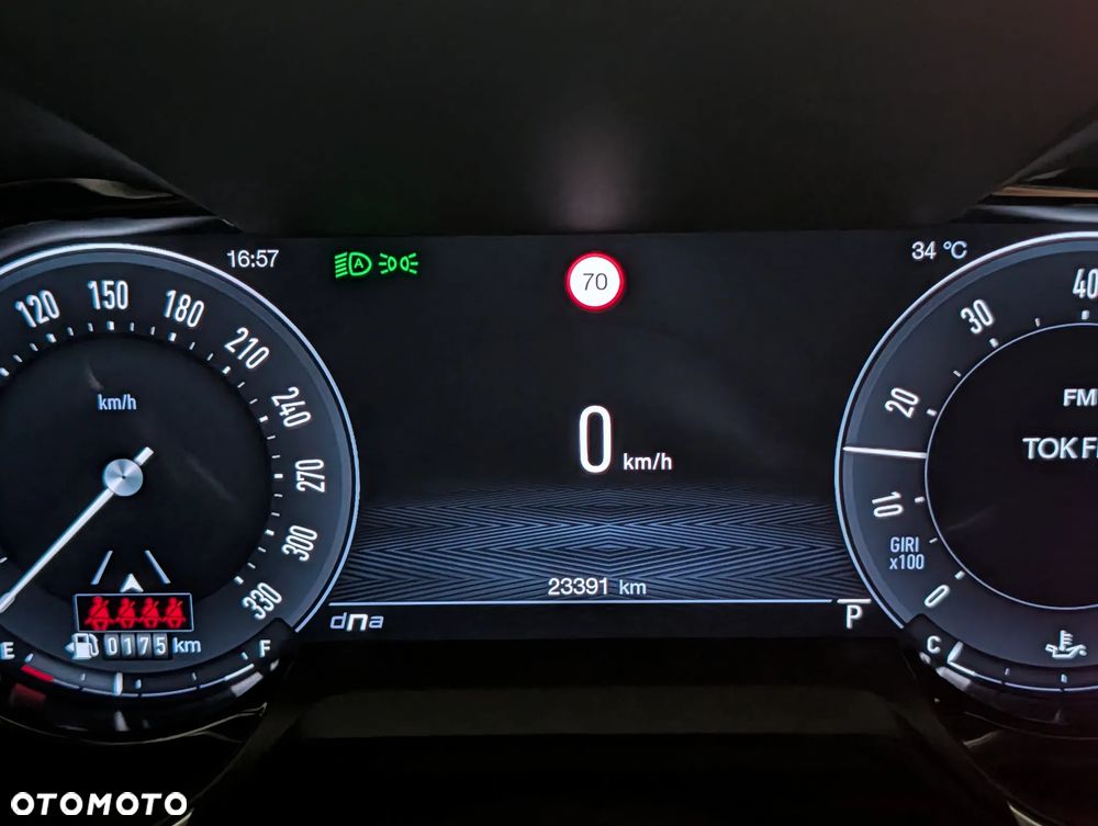 Alfa Romeo Giulia - 5