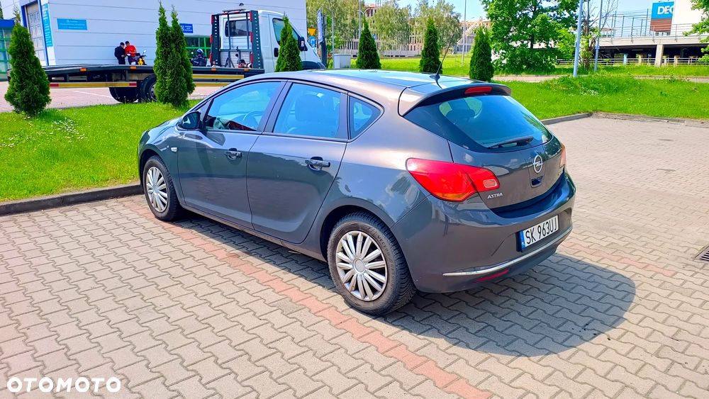 Opel Astra 1.4 T Enjoy EU6 - 5