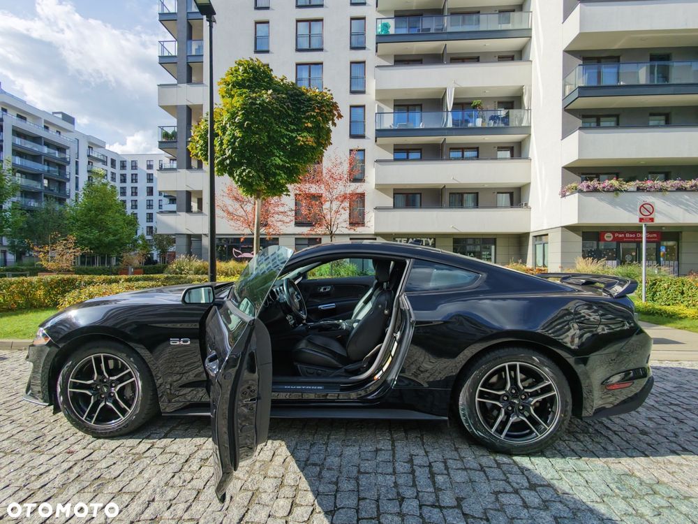 Ford Mustang - 22