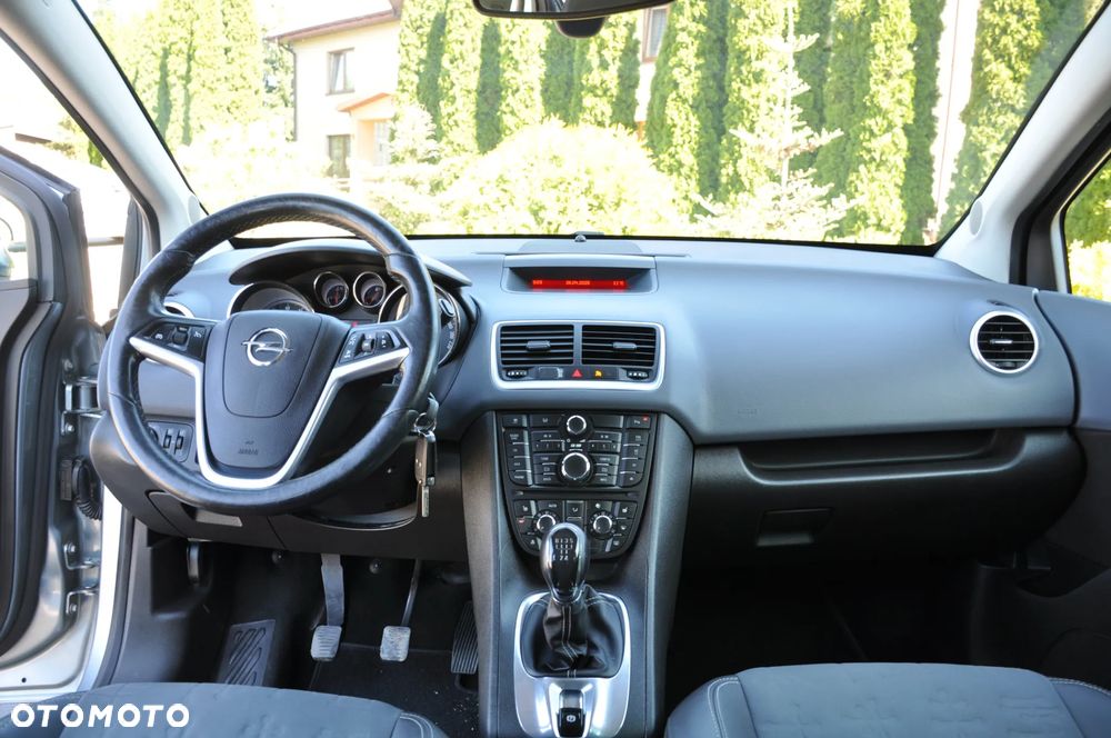Opel Meriva 1.4 T Cosmo - 28