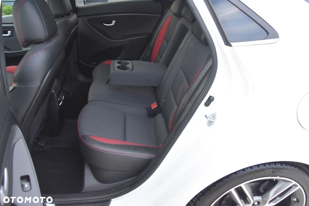 Hyundai i30 1.6 GDI Turbo Sport - 28