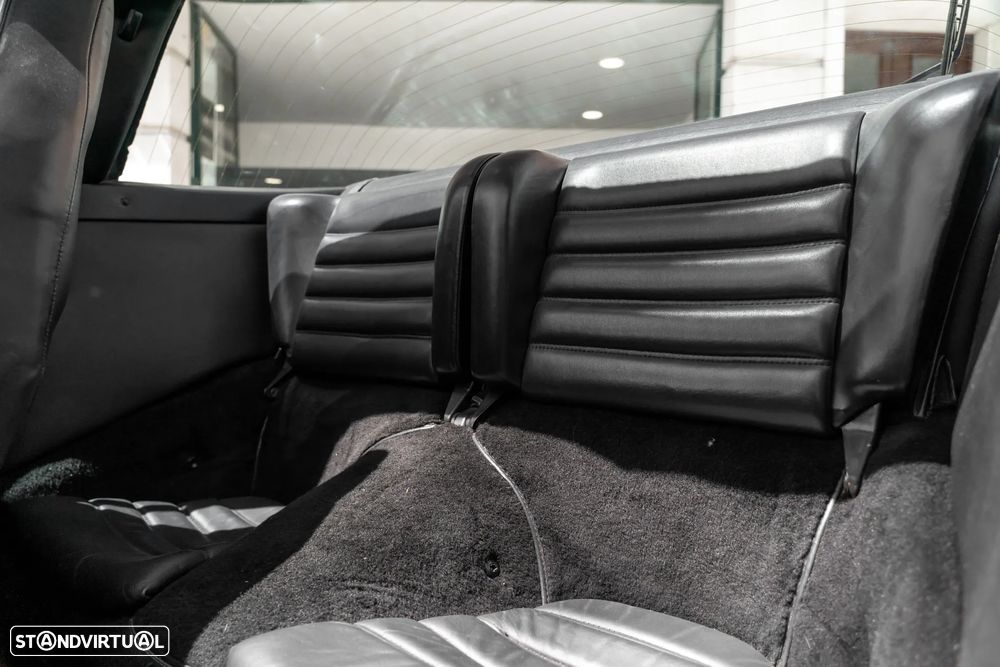 Porsche 911 Série G - 10