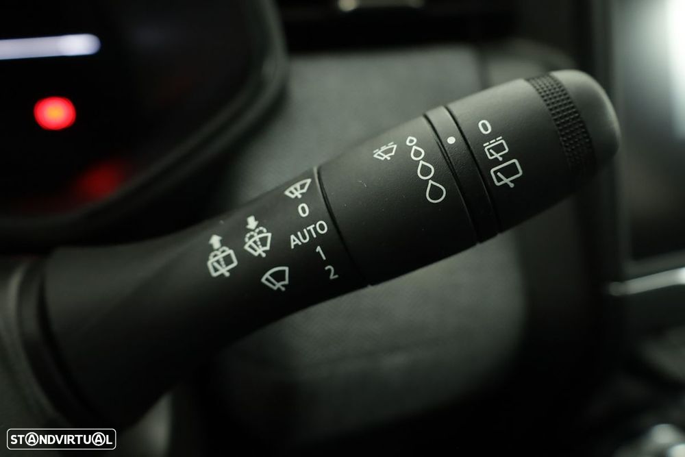 Renault Clio 1.0 TCe Techno Bi-Fuel - 17